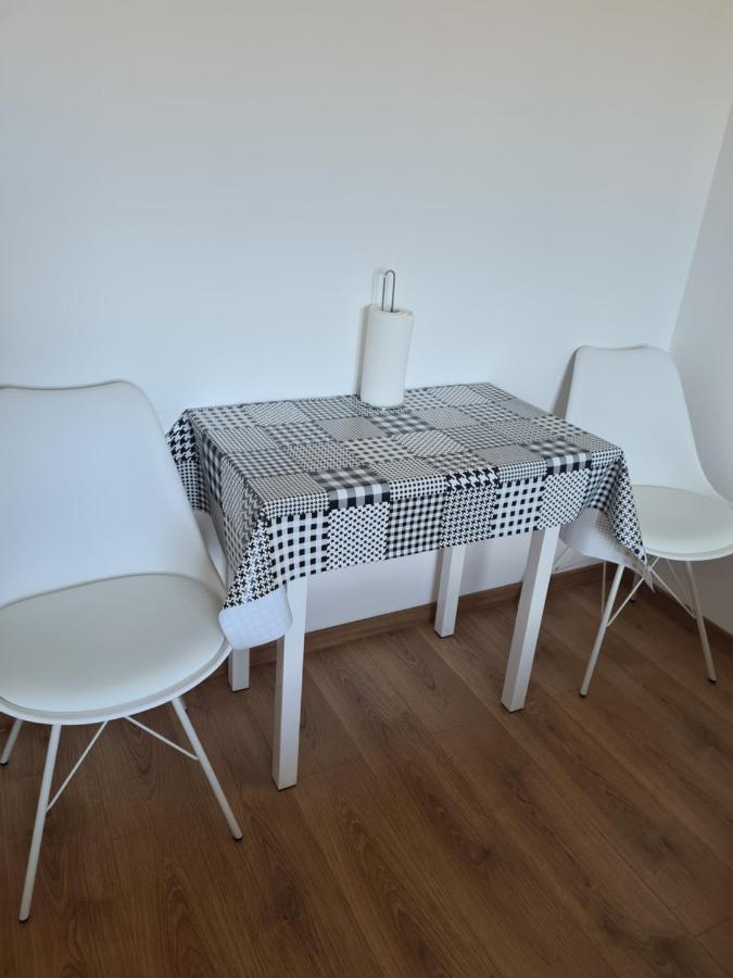 Apartments Petrovic Šilo Εξωτερικό φωτογραφία