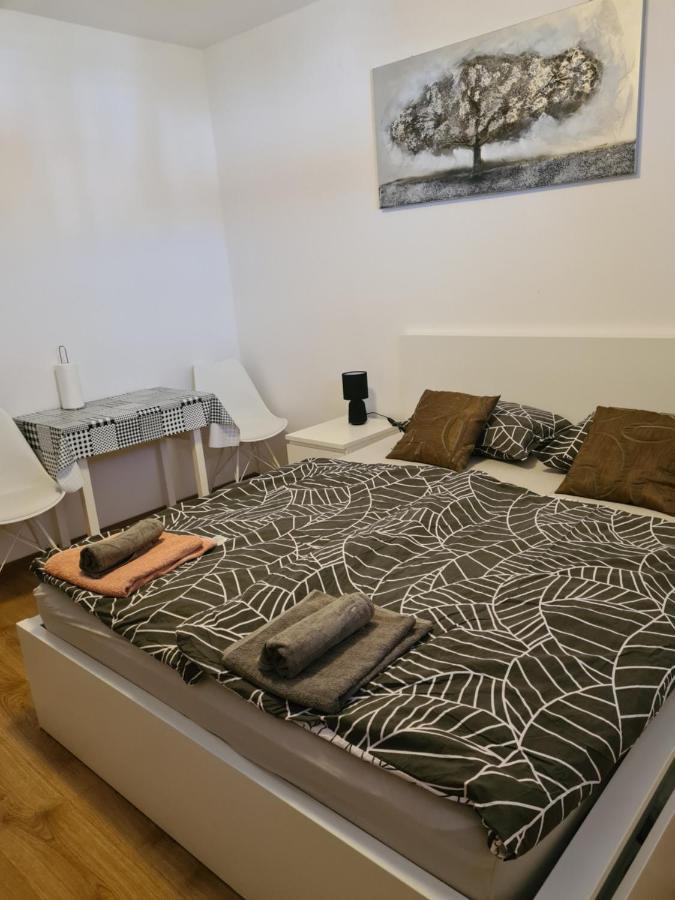 Apartments Petrovic Šilo Εξωτερικό φωτογραφία