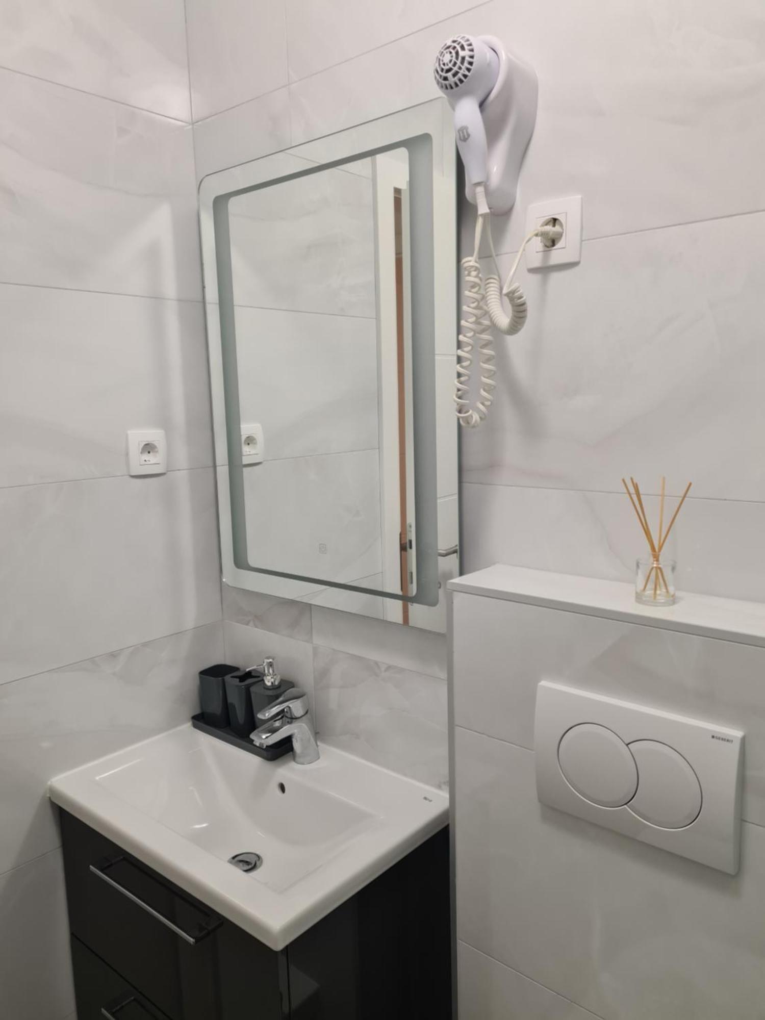 Apartments Petrovic Šilo Εξωτερικό φωτογραφία