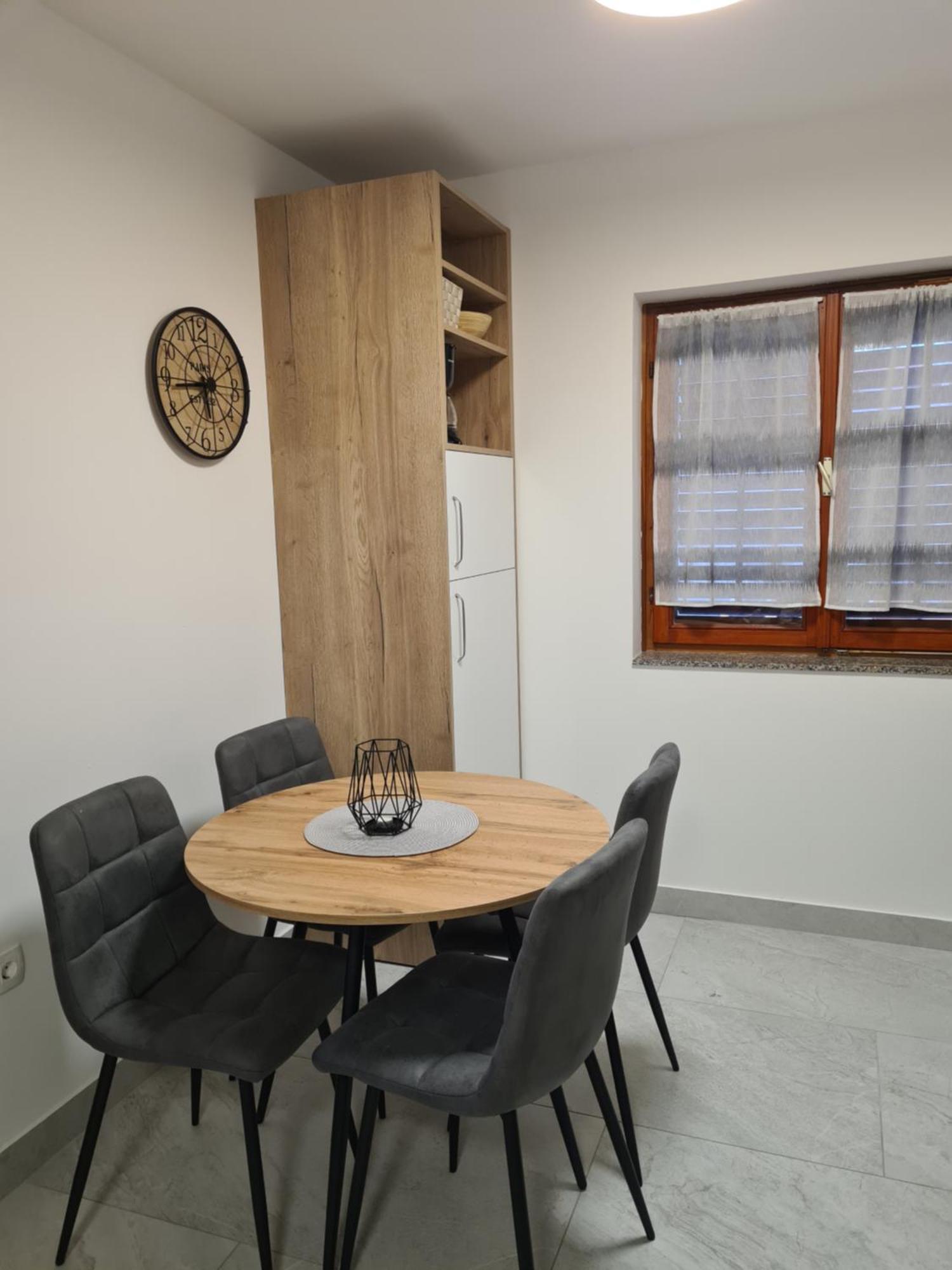 Apartments Petrovic Šilo Εξωτερικό φωτογραφία