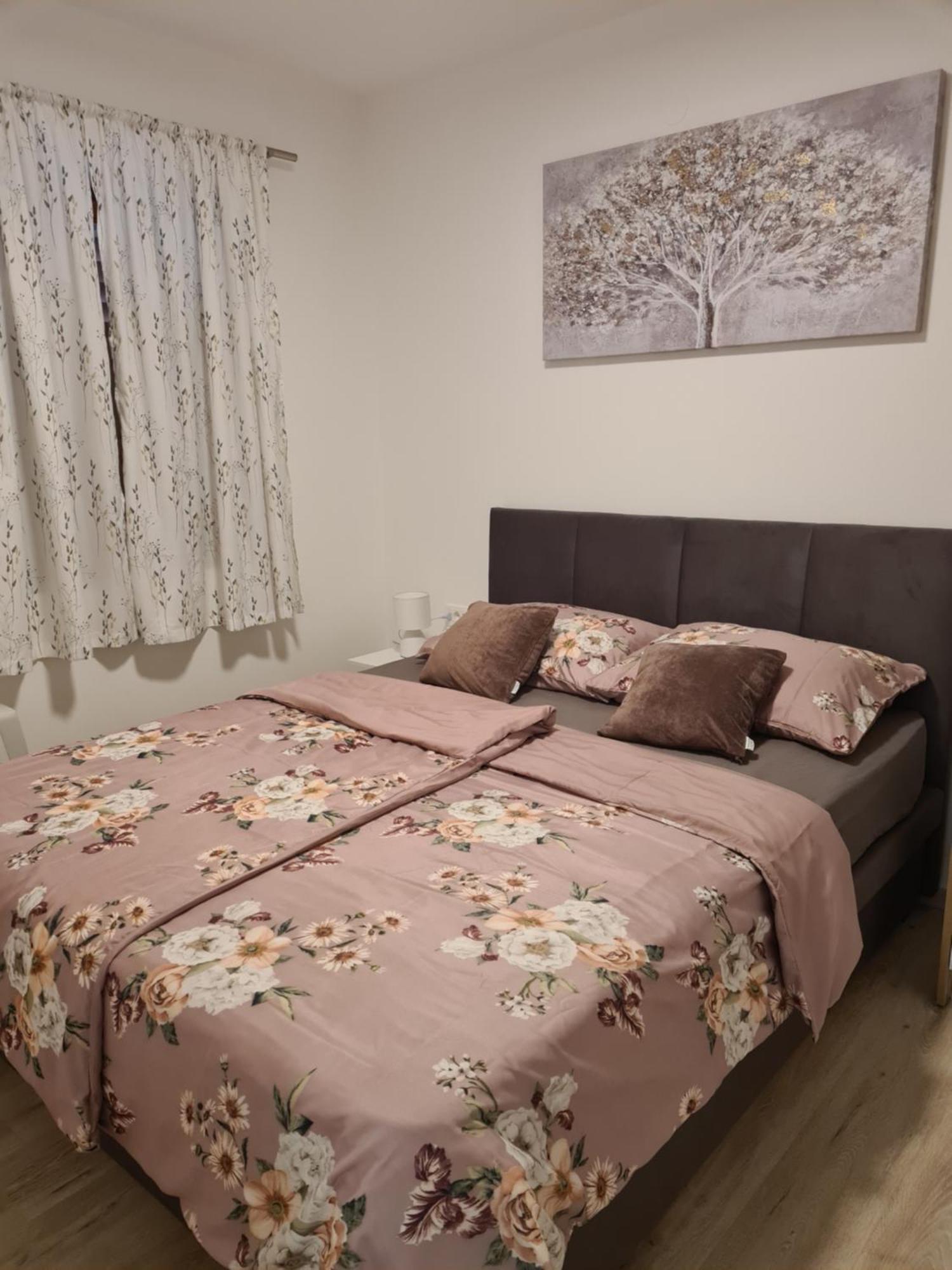 Apartments Petrovic Šilo Εξωτερικό φωτογραφία