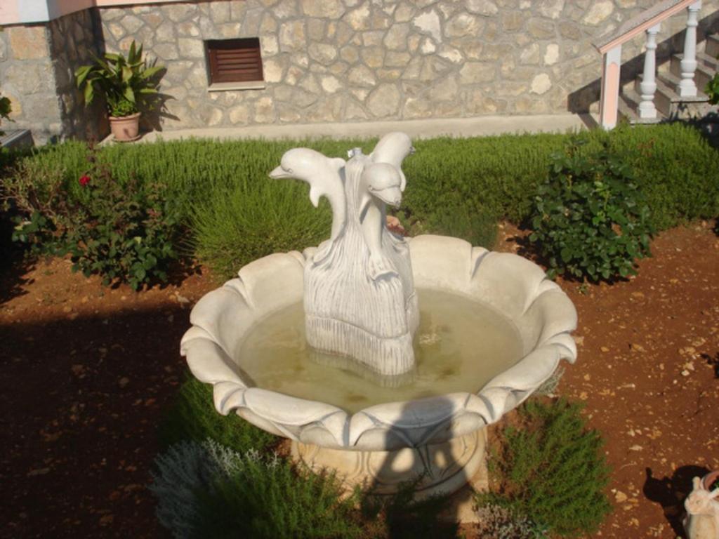 Apartments Petrovic Šilo Δωμάτιο φωτογραφία
