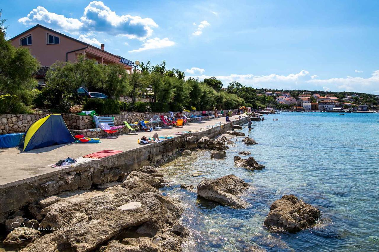 Apartments Petrovic Šilo Εξωτερικό φωτογραφία