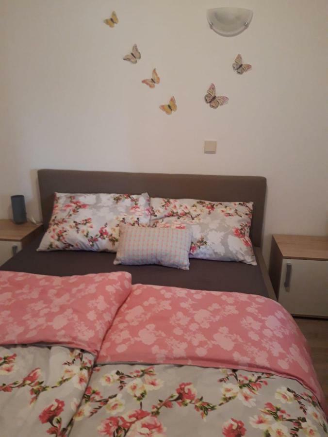 Apartments Petrovic Šilo Εξωτερικό φωτογραφία